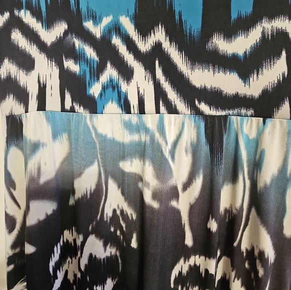 LINDA LUNDSTROM STRAPLESS FULL LENGTH DRESS - Picture 4 of 5